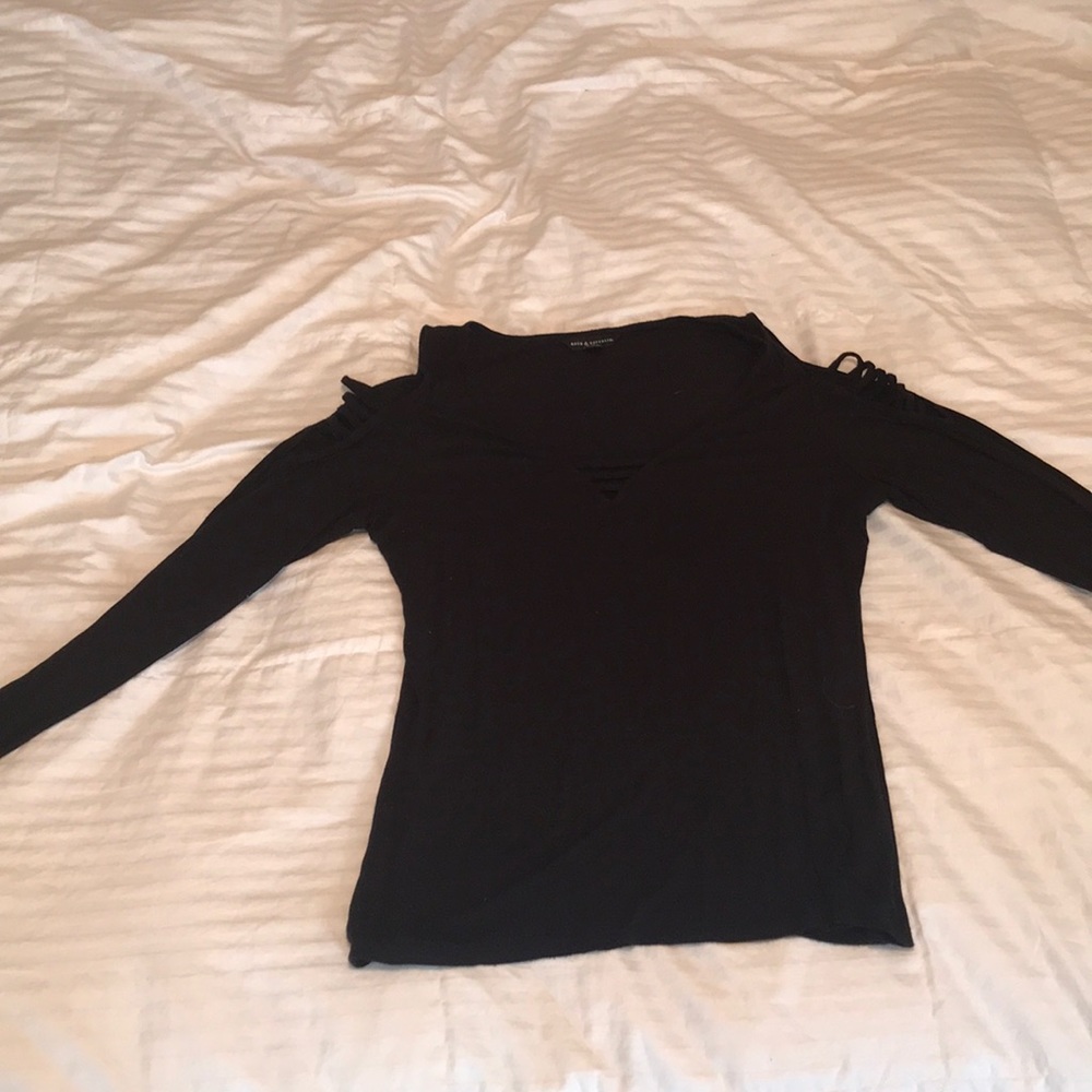 Long sleeve black shirt
